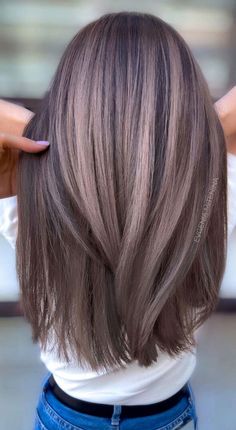 Change Of Hair Color, Low Lights For Bleach Blonde Hair, Fall Hair Color For Greying Brunettes, Dark Brown With Gray Balayage, Best Hair Colors For Short Hair, Haircolor Fall 2023, New Hair For 2023, Fall Trending Hair Colors, Violet Light Brown Hair