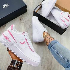 Air Force Painted, Nike Shadow, Shoe Customization, Cheap Air Force 1, Shadow Shoes, Belle Shoes, Jordans Air, Nike Shoes Jordan, Air Force One Shoes