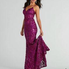 Gorgeous Beaded Maroon Purple Prom Dress. Mermaid Style Dress Has Open Back With Criss Cross Straps. Magenta Prom Dress, Catriona Gray, Sequin Mermaid Dress, Mermaid Style Dress, Junior Prom, Personal Things, Purple Prom, Purple Gowns, Plus Size Prom