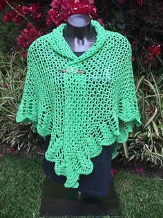 Crochet green shawl bridesmaids cover up bridal evening | Etsy One Size Green Crochet Shawl, Green Bohemian Shawl For Wedding, Green Bohemian Wedding Shawl, Crochet Wedding Shawl, Green Shawl, Crochet Green, Scallop Pattern, Evening Wrap, Bridesmaid Shawl