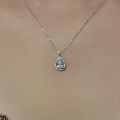 Solitaire Necklace*14k Everyday Gold Necklace For Lovers*For Mom*Birthstone Necklace Dainty Jewelry # Features * Gram:1.90 gr(approximate weight) * Size:45cm  * Production Method:Casting * 14 K (0,585 in gold) * Closure :Spring ring * Chain:Forse *Special Gift Box  *Like all precious jewels,it comes in its own gift box. *Can include a little gift note  *The Gold Body Of the Polished By Hand. *Available in White gold or Rose Gold choosing *Products invoiced. You can buy confidently.  **Birthstone Gold Bodies, Solitaire Necklaces, Precious Jewels, Rhodolite Garnet, Christmas Gift Jewelry, Mom Birthday Gift, Dainty Jewelry, Birthstone Necklace, Everyday Jewelry