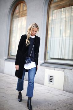 chic Vetement Hippie Chic, Casual Chique Stijl, Winter Mode Outfits, Blue Flare Jeans, Botas Chelsea, Casual Winter Outfits, 가을 패션, Looks Style