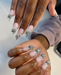 Nails 2017 Trends, Nails With Bows, Stilleto Nails Designs, Stiletto Nails Short, Overlay Nails, Curved Nails, Drip Nails, Colored Acrylic Nails