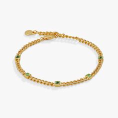 A color of opportunity, carry the Peridot Crystal for prosperity and peace. Inspired by the month of August, it fosters emotional balance, and the strength to create a bright future. The future is yours to craft. Whether it's to celebrate an August birthday, or you're drawn to the prosperity and peace green represents, this Peridot Curb Chain Bracelet featuring Peridot crystals is sure to be a standout piece in any collection. Jewelry Style Guide, Glam Gifts, Month Of August, Curb Chain Bracelet, Peridot Crystal, August Birthday, August Birthstone, Silver Chain Bracelet, Emotional Balance