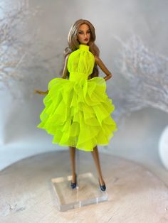 Neon tulle dress made from stretchy fabric, snap fastening This is not a toy, for adults collectors only Miniature Art, Tulle Dress, Stretchy Fabric, Collectible Dolls, Czech Republic, Wedding Shop, Dress Making, Art Dolls, Art Collection