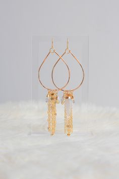 Beautifully display your Kira Hawaii earrings with our single earring stands! For your long earrings and for your little studs that get lost so easily! Put your shimmery jewels on display for all of your guests to see. Details: Material: Plywood or Clear Acrylic Dimensions: Rectangle - 3" x 4.5" | Rectangle Studs - 2.5" x 3.75" | Arch - 3" x 4.25" | Arch Studs - 2.25" x 3.5" Earring Stands, Earring Stand, Single Earring