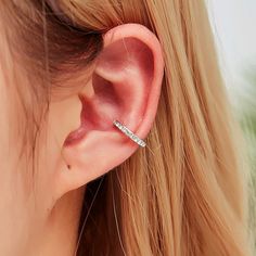 A copper-based single ear cuff, encrusted with beautiful rhinestones - Width of Ear Cuff: 13.7 mm - Please allow 3-5 days for items to ship Piercing Clip, Ear Cuff Chain, Earring Cuff Chain, Cartilage Ear Cuff, Crystal Ear Cuff, Non Pierced Earrings, Ear Cuff Jewelry, Diamond Ear Cuff, Pierced Ear