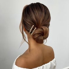 Wedding Low Bun Short Hair, Straight Hair Updo Wedding, Classic Updos For Medium Length Hair, Wedding Updo For Straight Hair, Wedding Updo Low Bun, Wedding Hairstyles For Thinning Hair, Loose Low Bun Wedding Hair, Updo For Thinning Hair, Modern Updo Hairstyles