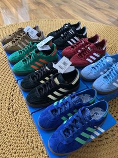 Adidas Vintage Shoes, Dr Shoes, Paris Mode, Hype Shoes, Shoe Inspo, Swag Shoes, 가을 패션