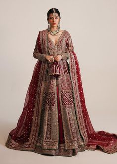 Dupatta Dress, Pakistani Bridal Dress, Red Bridal Dress, Organza Gowns, Lehenga Style, Red Lehenga, Pakistani Bridal Dresses, Bridal Lehenga Choli, Pakistani Wedding Dresses