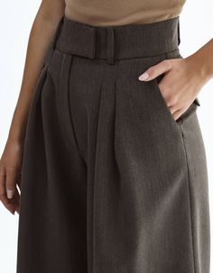 High-waisted below knee-length shorts IPANTS.A wide waistband along with front pleats highlight the waist and make it visually thinner. Bermuda shorts are made from heavy wool in soft brown color and have an extra lining to be more pleasant to the body. Shorts have comfortable side pockets and faux pockets on the back. Belt loops, zip, and hook-and-eye closures on the middle.Composition: 35% wool, 40% viscose, 20% polyester, 2% elastaneLining: 100% viscoseCare: We recommend a professional dry cl Soft Brown Color, Body Shorts, Knee Length Shorts, Soft Brown, Long Shorts, Wide Waistband, Brown Color, Bermuda Shorts, Knee Length