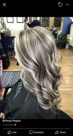 Hair Color Blonde With Lowlights, Blonde With Lowlights, Lowlights Highlights, Blonde Hair With Roots, Hair Color Blonde, Henna Hair, Caramel Highlights