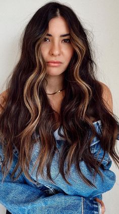 Blonde Accent On Dark Hair, Dark Brown Hair With Blonde Halo, Caramel Peekaboo Highlights Dark Hair, Dark Hair Peekaboo, Brunette Peekaboo Highlights, Dark Hair Peekaboo Highlights, Caramel Peekaboo Highlights, Spicy Hairstyles, Underneath Highlights For Dark Hair