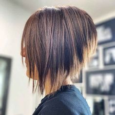 90 Bob Haircuts For Women Over 50: Medium, Short, And Layered Styles 2024 7 Inverted Bob Haircuts, Angled Bob Haircuts, Inverted Bob Hairstyles, Stacked Bob Hairstyles, Stacked Bob Haircut, Bob Haircut For Fine Hair, Edgy Short Hair, Inverted Bob