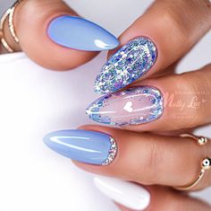 Winter Chrome Nails 2023, Trendy Nail Art Designs 2023 Summer, Pretty Almond Nails Colour, Almondetto Nails, Cuba Nails, Frozen Nails, Paznokcie Hello Kitty, Almond Gel Nails, Blue And White Nails