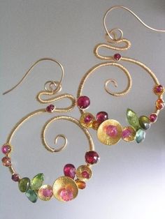 Anting Manik, Bijoux Fil Aluminium, Wire Work Jewelry, Earrings Inspiration, Orange Sapphire, Work Jewelry, Beads And Wire