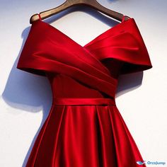 Orcajump - Red Bridal Collar Dress: Perfect for Hosts and Formal Occasions Cocktail Dress Elegant, Red Evening Gown, Midi Dress Elegant, Red Cocktail Dress, Long Evening Gowns, Cocktail Evening Dresses, Elegant Red, Red Midi Dress, Old People