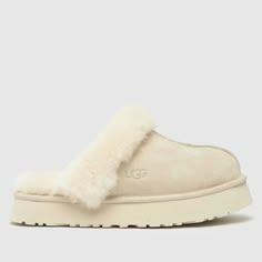 Cute Uggs, Preppy Inspo, Glazed Donut, Dr Shoes, Trendy Shoes Sneakers, Preppy Shoes, Shoe Wishlist, Boots Slippers, Vanilla Girl