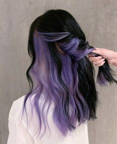 Slip Dye Hair, Layered Hair Dye, Peekaboo Hair Color Ideas, Hidden Hair Color, Highlight Ideas, Hair Color Underneath, Peekaboo Hair, Hair Color Streaks, Hair Streaks