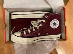 Dark Red Chuck 70, Dark Red Platform Converse, Dark Beetroot Converse, Maroon Converse Aesthetic, Cherry Red Converse, Wine Red Converse, Dark Red Converse Outfit, Red Converse Outfit Ideas, Maroon Converse Outfit