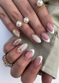 New Year, New Manicure: 40+ New Years Eve Nail Ideas for 2024 - Days Inspired New Year Eve Nails Design 2024, New Year’s Eve Nail Inspired, New Year Eve Nails, Manicure New Year, New Years Eve Nail, New Year's Eve Nails, The Magic Of New Beginnings, Magic Of New Beginnings, Champagne Nails