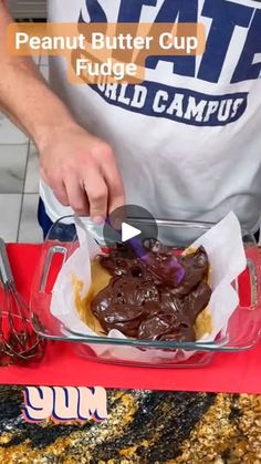 994K views · 15K reactions | Easiest most delicious treat ever | Easiest most delicious treat ever | By Rae in the Life | Facebook Powder Milk, Canning Food, Candy Sweet, Butter Fudge, Candy Recipes Homemade, Eagle Brand, Peanut Butter Fudge, Butter Chocolate, Recipes Homemade