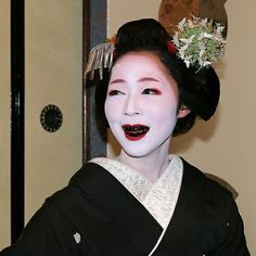 Teeth again American Manicure, Black Teeth, Heian Era, Japanese Cosmetics, Tokushima, Smile Teeth