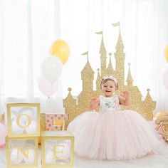 1st Birthday Princess, 1st Birthday Balloons, Princess Birthday Party Decorations, 1st Birthday Girl Decorations, Princess Theme Birthday, Princess Theme Birthday Party, Princess Theme Party, Cinderella Birthday, Girl Birthday Decorations