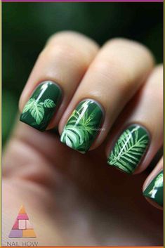 Embrace the lush greenery of the tropics with these elegant palm leaf designs. These summer nails are perfect for a nature-inspired look on your next vacation. Discover more summer nail inspo at nailhow.com. Plant Nails, Forest Green Nails, Green Nails Designs, Nails Palm, Tropical Nail Art, Tropical Nail Designs, Tropical Vacation Nails, Silk Wrap Nails, Enchanting Forest