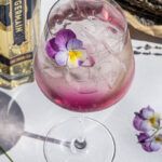 Lavender Spritz, Lychee Martini, Lavender Syrup, Dried Lavender Flowers, Spring Cocktails, Easy Cocktails, Chocolate Drinks, Weekend Brunch, Dried Lavender