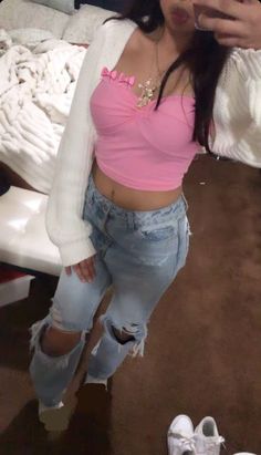 fllw @dropd4ead 4 more Pink Latina Outfits, Outfit Ideas For School Latina, Cute Outfits Latina, Fresita Outfits For School, Latina Fits, Latina Outfit