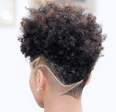 Natural Hair For Black Women, Knotless Medium, Short Taper Haircut, Tapered Haircut For Women, Taper Haircut, Taper Fade Curly Hair, Hello Hair, Goddess Hair