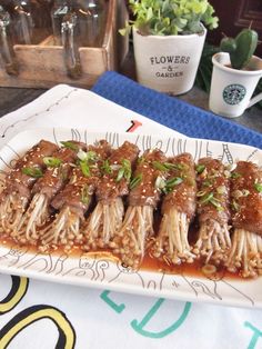 Enoki Mushroom Recipe, Beef Rolls, Teriyaki Sauce Recipe, Beef Roll, Mushroom Recipe, Japanese Cooking, Teriyaki Sauce, Asian Cooking, Healthy Eating Tips