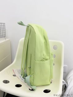 BagForLove - Star-Embellished College Backpack with Spacious Storage Product Description Color Green Composition 100% Nylon Bag Size Medium Pattern Type Plain Material Polyamide Type Laptop Backpack Size Chart INCH CM Handle Height Bag Height Bag Width Bag Length 2.4 inch 15.4 inch 5.1 inch 11.8 inch Handle Height Bag Height Bag Width Bag Length 6 cm 39 cm 13 cm 30 cm Details Pictures Similar Products h2 { text-align: center; } /* æ¢è¡ */ li{ white-space: normal; word-break: break-all; word-wrap: break-word; } .red-box { width: 100%; display: flex; flex-direction: row; flex-wrap: wrap; justify-content: center; } .red-box > div { width: 190px; height: 250px; margin: 10px; } .red-box > div > a > img { width: 190px; height: 250px; } .size-box { width: 100%; margin: auto; white-space: nowrap Green Bags With Zipper Closure, Trendy Back To School Bag, Trendy Nylon Bags For Students, Solid Nylon Backpack, Solid Color Nylon Backpack, Trendy Green Backpack, Green Zipper Closure Bag For Back To School, Trendy Nylon Bags For Back To School, Green Back-to-school Bag With Zipper Closure