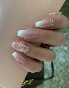 Nails Mismatched, Nails Ombre, Valentine Nails, Ombre Acrylic Nails, Nails Glitter, Ideas Nails, Acrylic Nails Coffin Short, Summer Acrylic Nails, Glam Nails