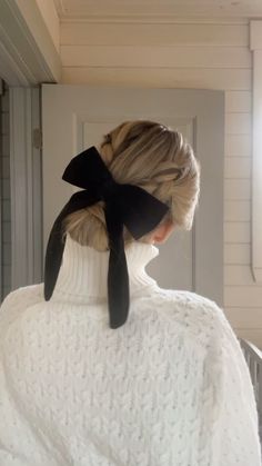 Instagram Bow Hairstyle, Christmas Hairstyles, Holiday Hairstyles, Christmas Hair, Spring Hairstyles