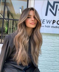 Brown Hair Inspiration, Brown Hair Balayage, Brown Blonde Hair, Hair Inspiration Color, Hair Inspo Color