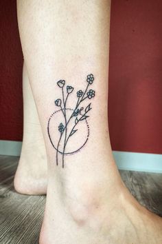 Ankle tattoos are a stylish and versatile choice for body art. From delicate florals to minimalist symbols, these designs enhance your look with subtle elegance. Perfect for showing off in summer or hiding with ease, ankle tattoos offer a unique way to express your personality and style. #ankletattoo #ankletattooideas #tattooart Flower Ankle Tattoos, Minimalist Symbols, Ankle Tattoos For Women, Ankle Tattoos, Subtle Elegance, Ankle Tattoo, Small Flowers