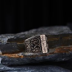 Arabic Hasbiyallah Written Special Engraved Motif 925K Silver Ring  This Ring is shipping with in a high quality LED RING BOX. This incredible silver men ring is engraved from 100% handmade. This shiny personalized ring, has a modern and vintage vibe for daily using. You can use it for daily or special days.The engraving details of pure 925 Sterling Silver Handmade Ring are very detailed and eye-catching and our product's create with handcraft work. You can prefer this vintage style silver ring like gift for your friends or family. It's a perfect gift for birthday, valentine's day, International Women's Day, anniversary, statement(cocktail) or christmas. Our model is silver and has a special design motif on the sides and Zircon Stone is engraved on it. Item Details: * Gender : Man/Woman * Silver Men Ring, Turkish Jewelry, Men Ring, Personalized Rings, Silver Rings Handmade, Stylish Jewelry, Silver Man, Special Design, Vintage Stil