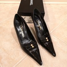 Chanel Classic Pump Color: Black Size: 36 Condition: Very Good Chanel Classic Heels, Shoes Chanel, Classic Pumps, Shoes Color, Chanel Black, Chanel Shoes, Chanel Ballet Flats, Chanel Classic, Shoes Women Heels