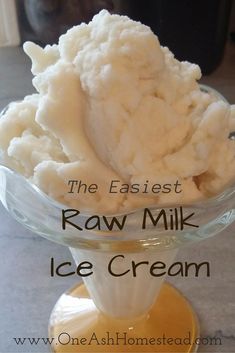 Milk Ice Cream Recipe, Raw Ice Cream, Milk Photography, Easy Homemade Ice Cream, Ice Cream Photography, Milk Ice Cream, Ice Milk, Homemade Ice Cream Recipes