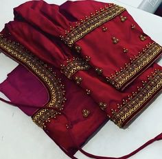 Bridal Hand Work Blouse Design, Aari Work For Bridal Blouse, Blouse For Heavy Arms, Simple Red Blouse Designs, Saree Blouse Hand Designs Latest, Wedding Blouse Aari Work Designs, Wedding Saree Blouse Designs Bridal Collection, Heavy Aari Work Blouse Designs, Hindu Outfit