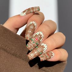 Explore these easy Christmas nail concepts for 2024 highlighting distinct colors such as pink, red, green, and gold. Whether you favor square, almond, oval, or squoval styles, we've curated a selection of gel and acrylic nail inspirations to suit your preference. From neutral and trendy to elegant and festive, these Christmas nails will make you sleigh this season! Festive Christmas nails, winter nails, simple christmas nails, snowy nail art, red nail inspirations, trendy christmas nails. Gingerbread Nail Art, Festive Christmas Nails, Easy Manicure, Brown Nails Design, Cute Christmas Nails, Christmas Nails Easy, Winter Nail Designs, Festival Nails