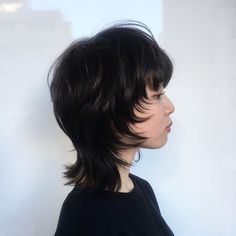 Colored Layers Hair, Octopus Layered Haircut, Androgynous Hair, Short Grunge Hair, Hair Inspiration Short, Punk Hair, Shot Hair Styles, Mullet Hairstyle, Short Hair Haircuts