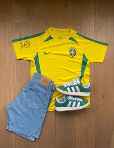 Brasil Jersey Outfit, Yellow Jersey Outfit, Brazil Shirt Outfit, Football Jersey Outfit, Outfits Retro