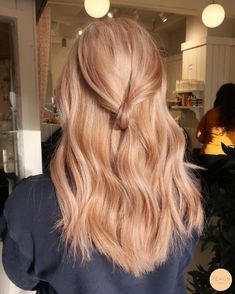 Strawberry Blonde Hairstyles, Copper Blonde Hair, Light Strawberry Blonde, Strawberry Blonde Hair Color, Summer Blonde, Strawberry Hair, Peach Hair, Ginger Hair Color, Blonde Hairstyles