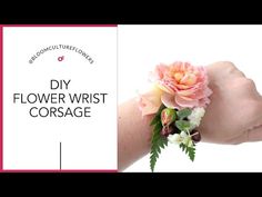 a flower wrist corsage is shown with the words diy flower wrist corsage