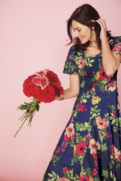 A touch of romance comes with an allover floral print, scoop neckline, smocked bodice, waist seams and skirt godets. You can imagine how perfectly it will skim and flare, providing a most flattering fit. Crinkle Cotton, Cotton Sundress, Smocked Top, Head Over Heels, Cotton Dress, Scoop Neckline, Cotton Dresses, Sundress, Printed Cotton