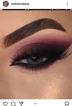 Burgundy And Black Smokey Eye, Maroon And Black Eyeshadow, Eyeshadow Looks Maroon, Vampy Smokey Eye, Black And Burgundy Makeup Looks, Black And Maroon Eye Makeup, Burgundy And Black Eyeshadow, Dark Red And Black Eyeshadow, Burgundy And Black Makeup