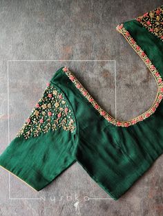 Green Blouse Simple Work Designs, Shoulder Aari Work Blouse, Shoulder Work Blouse Designs, Green Pattu Blouse Maggam Work Designs, Green Work Blouse Designs, Simple Blouse Work Designs Pattu, Green Pattu Blouse Designs, Green Color Blouse Designs, Green Maggam Work Blouses Design